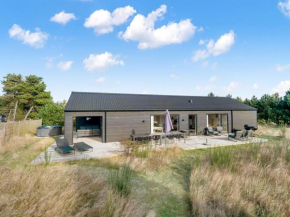 Holiday Home Jale - 900m from the sea by Interhome, Bogø By